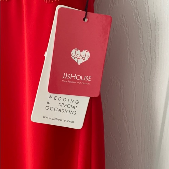 Red Embellished Gown - Never worn - Picture 2 of 3